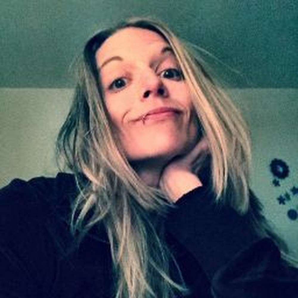 Meet your Posher, Carly